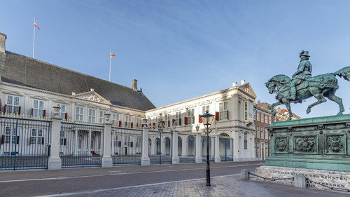 Exclusief: achter de Deuren van Paleis Noordeinde Backdrop Blur
