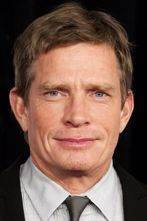 Thomas Haden Church isLeo Holt