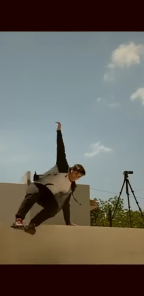 Parkour Sale Mal: Misión Navideña movie poster player