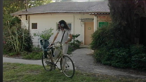 Inventing Our Life: The Kibbutz Experiment