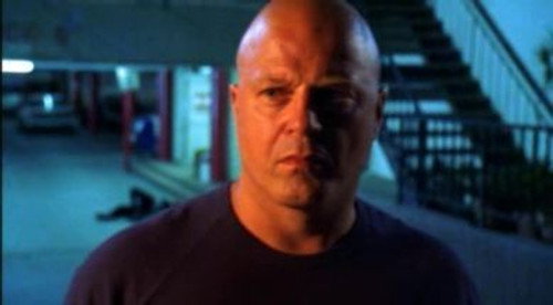 The Shield S05E01 — Extraction episode still