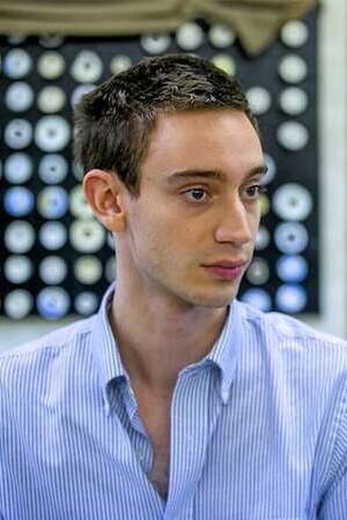 Kép: Théodore Pellerin színész profilképe