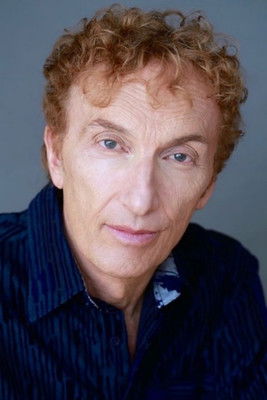 Derek-James Yee ha trabajado con Bernie Buttner en 1 ocasiones