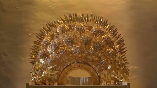 Crown of Glory Backdrop Blur