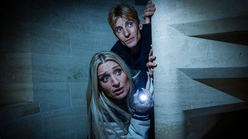 Jaquette Daisy May and Charlie Cooper's NightWatch
