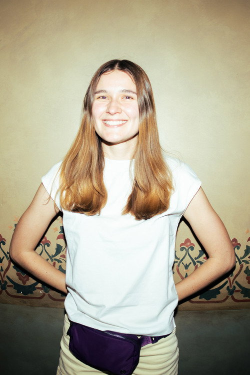 Viola H Derbez