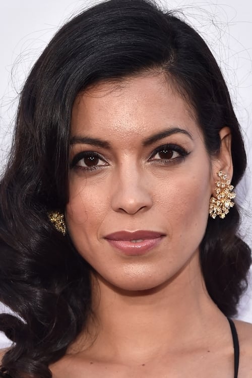 Kép: Stephanie Sigman színész profilképe