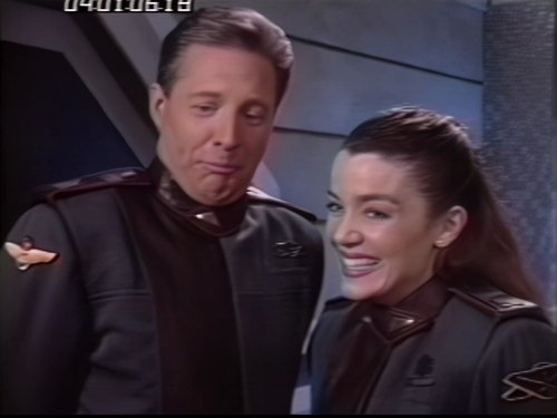 Escena del episodio 19 de la temporada 0 de la serie Babylon 5