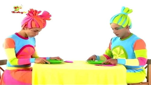 Tipa Tupa - Season 1 Backdrop Blur