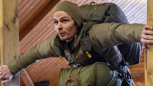 The hunt for the orange beret