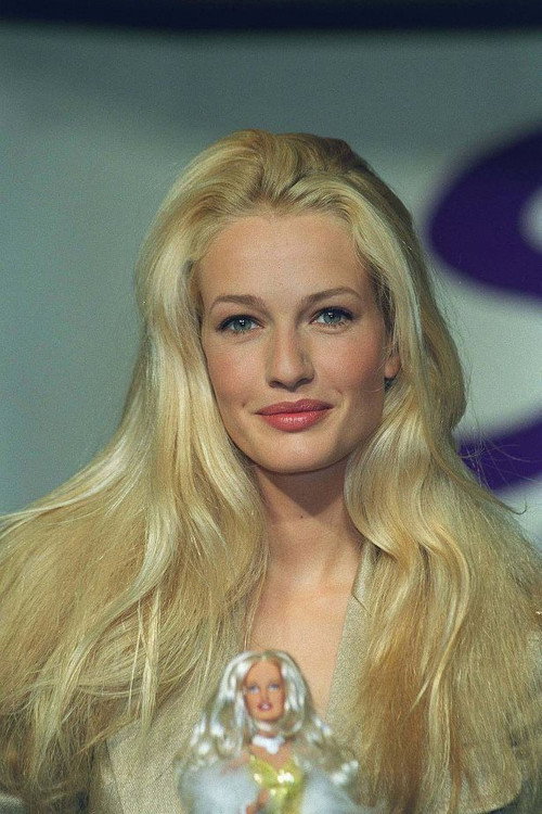 Karen Mulder