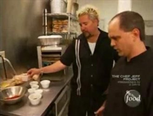 Escena del episodio 9 de la temporada 4 de la serie Diners, Drive-Ins and Dives