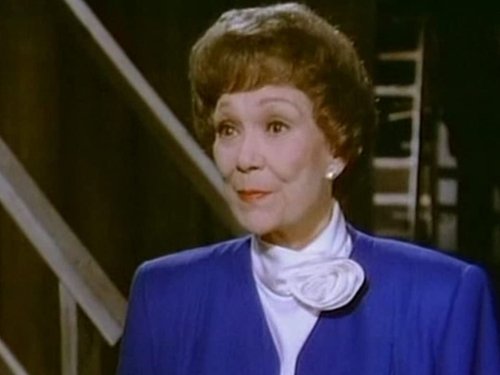 Escena del episodio 23 de la temporada 7 de la serie Falcon Crest