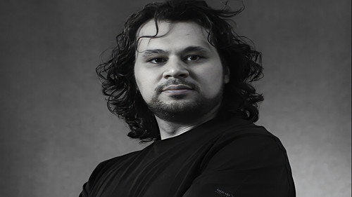 تميم البرغوثي : صدى القوافي Backdrop Blur