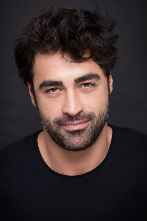 Kép: Sarp Levendoğlu színész profilképe
