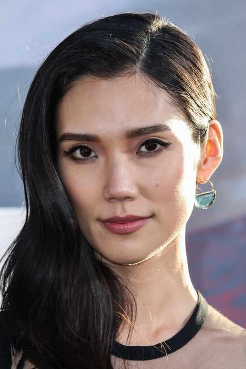 Kép: Tao Okamoto színész profilképe