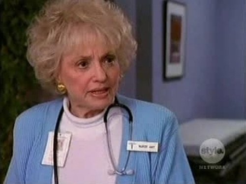 Escena del episodio 21 de la temporada 7 de la serie Melrose Place