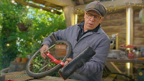 The Repair Shop S15E11 backdrop