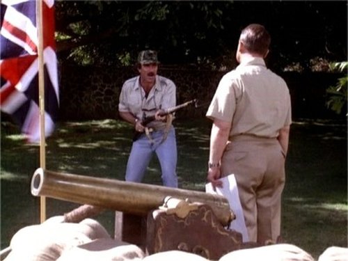 Escena del episodio 15 de la temporada 5 de la serie Magnum