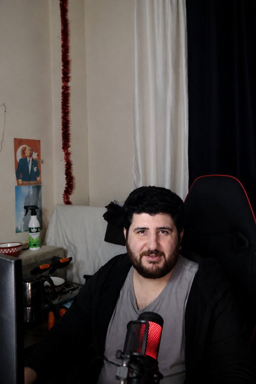 YakupTV,Derbeder Berk ile drama olay büyüdü- AĞIR KÜFÜRLEŞTİLER