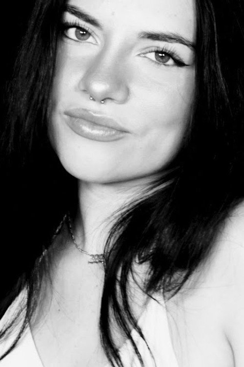Victoria Ulmos
