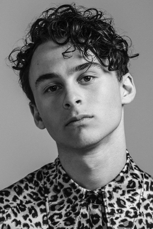 Kép: Wyatt Oleff színész profilképe