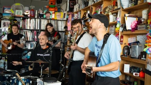 Poster della serie NPR Tiny Desk Concerts