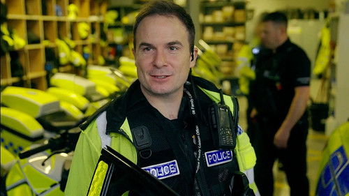 Motorway Cops: Catching Britain's Speeders S09E02 backdrop