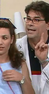 Escena 3 de Νταντά για όλες τις δουλειές