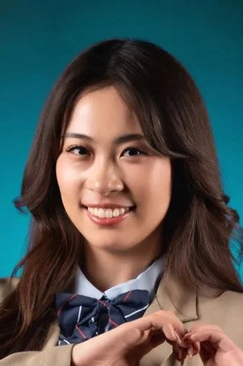 Edelyne Mia Martanegara photo 2