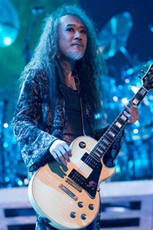 Tomoaki Ishizuka - Actor Profile