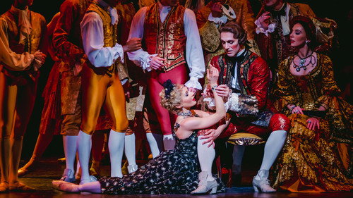 Royal Ballet & Opera 2026/27: Manon Backdrop Blur