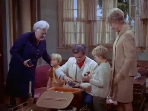 Escena del episodio 14 de la temporada 1 de The Ghost & Mrs. Muir