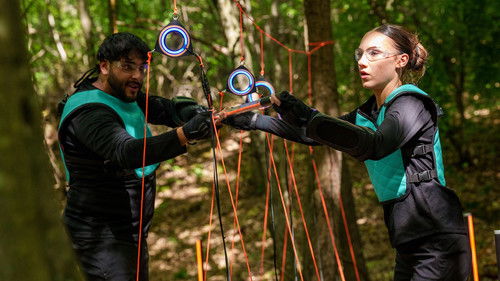 The Hunt: Prey vs Predator S01E02 backdrop