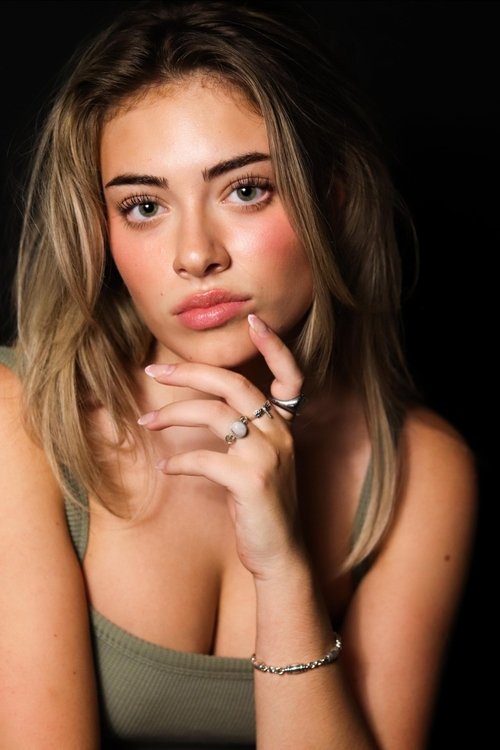 Bella Mraz profile