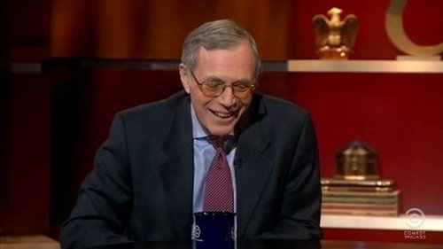 Escena del episodio 23 de la temporada 7 de la serie The Colbert Report
