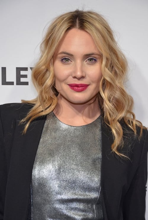 Kép: Leah Pipes színész profilképe