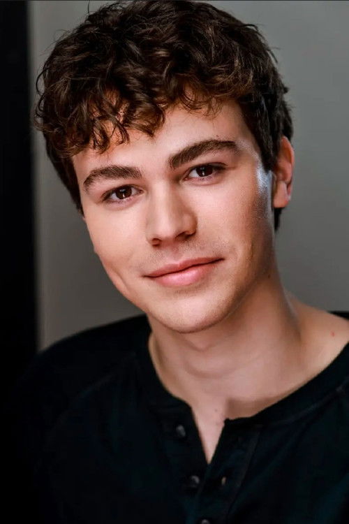 Kép: Zackary Arthur színész profilképe