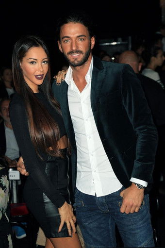 Póster de la temporada 3 de la serie Allô Nabilla