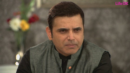 Samarth Misbehaves With Shobha