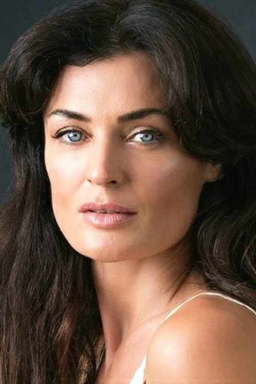 Lyne Renee Photo