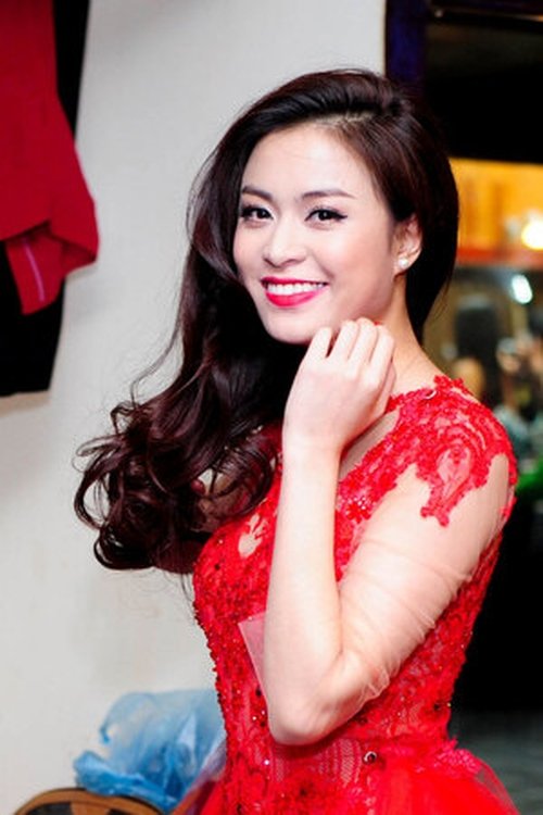 Grootschalige poster van Hoàng Thùy Linh