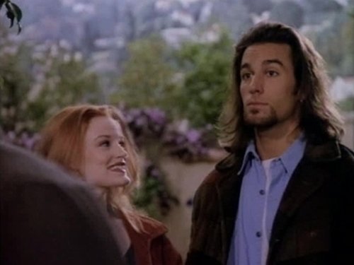 Escena del episodio 25 de la temporada 3 de la serie Melrose Place