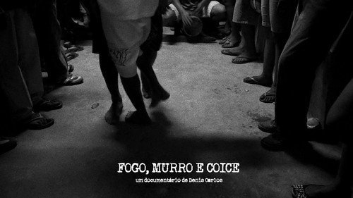 Fogo, Murro e Coice Backdrop Blur