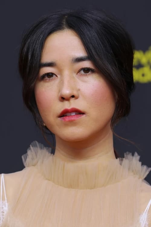 Kép: Maya Erskine színész profilképe