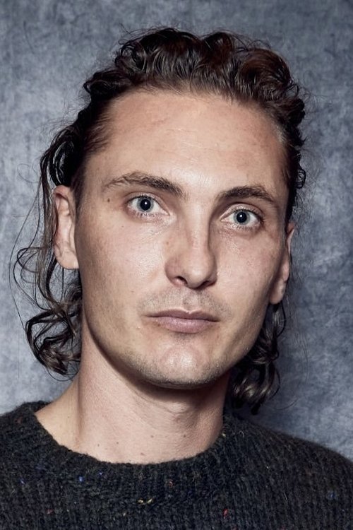 Kép: Eamon Farren színész profilképe