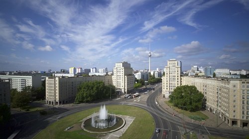 Neighborhood stories: Paris-Berlin