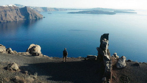 Santorini, a Legendary Cataclysm