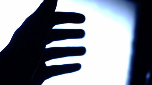 Cioranian hand still