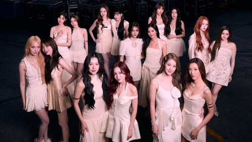 Blush Blossom Fan Fest 2026：Midnight Bloom Backdrop Blur